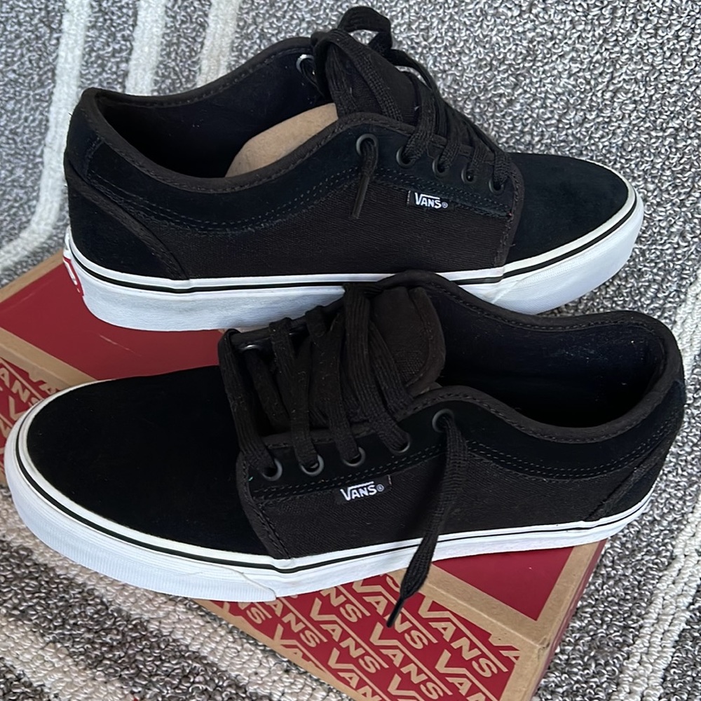 Vans Chukka Low Suede Black/True White WMNS - Picture 11 of 16